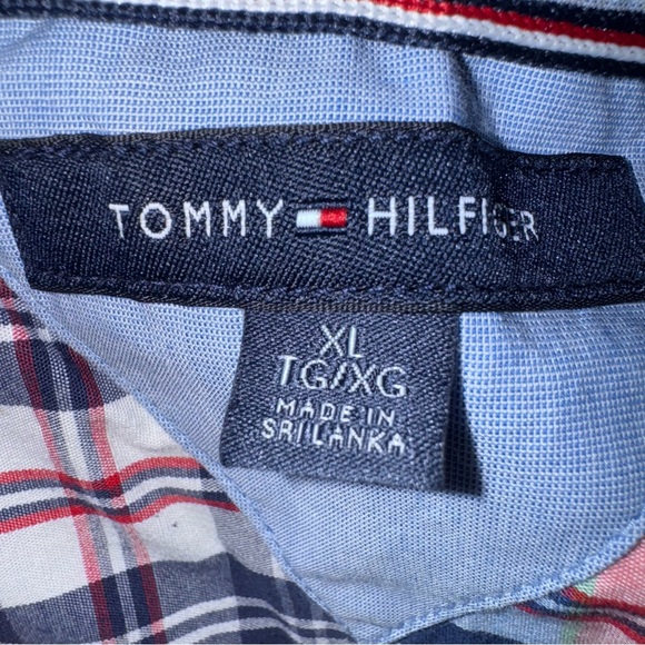 Tommy Hilfiger Men’s XL Button Down Plaid Shirt Red Blue White Long Sleeve - Picture 4 of 5